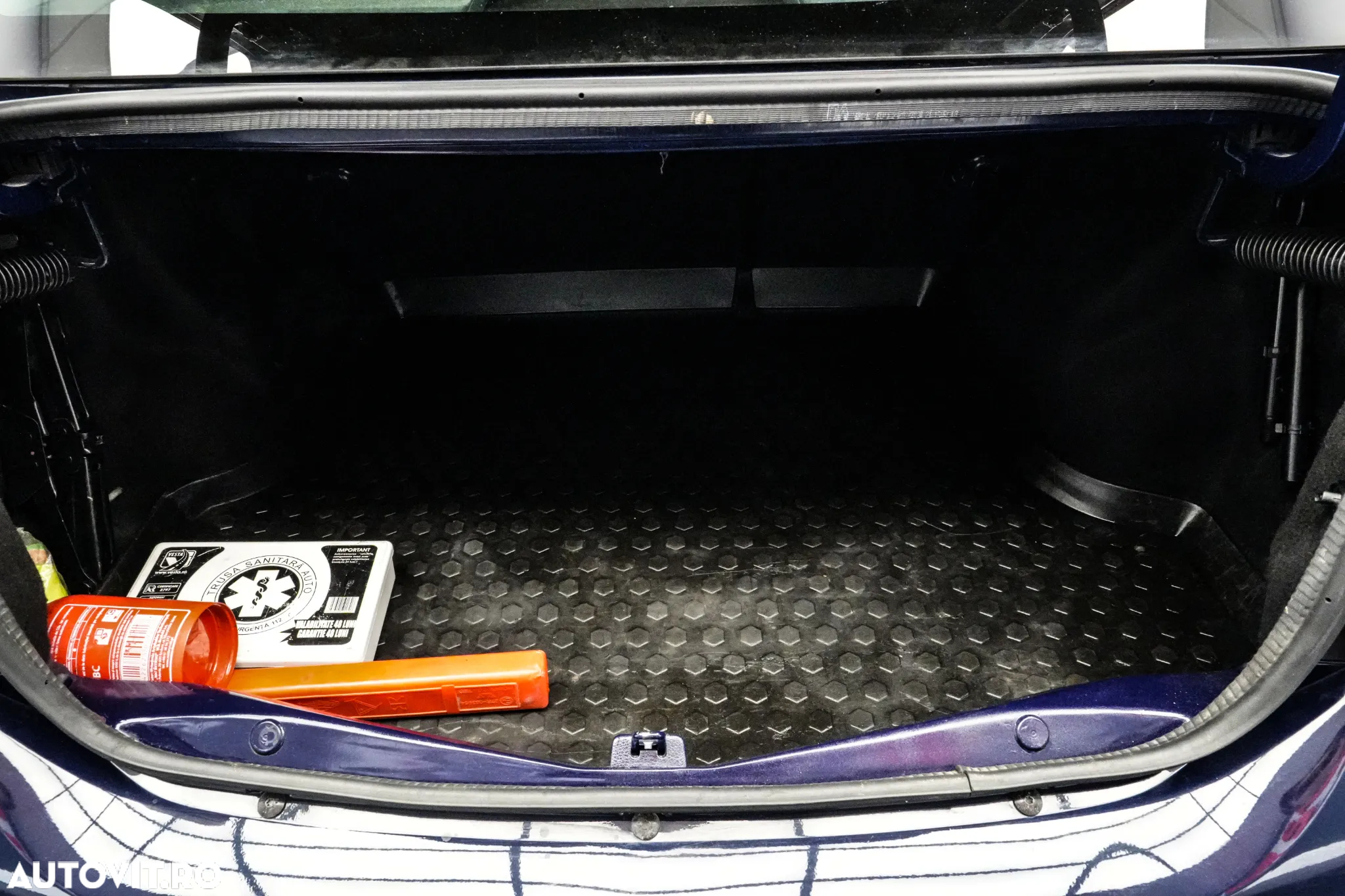 Dacia Logan 1.5 Blue dCi Laureate - 22