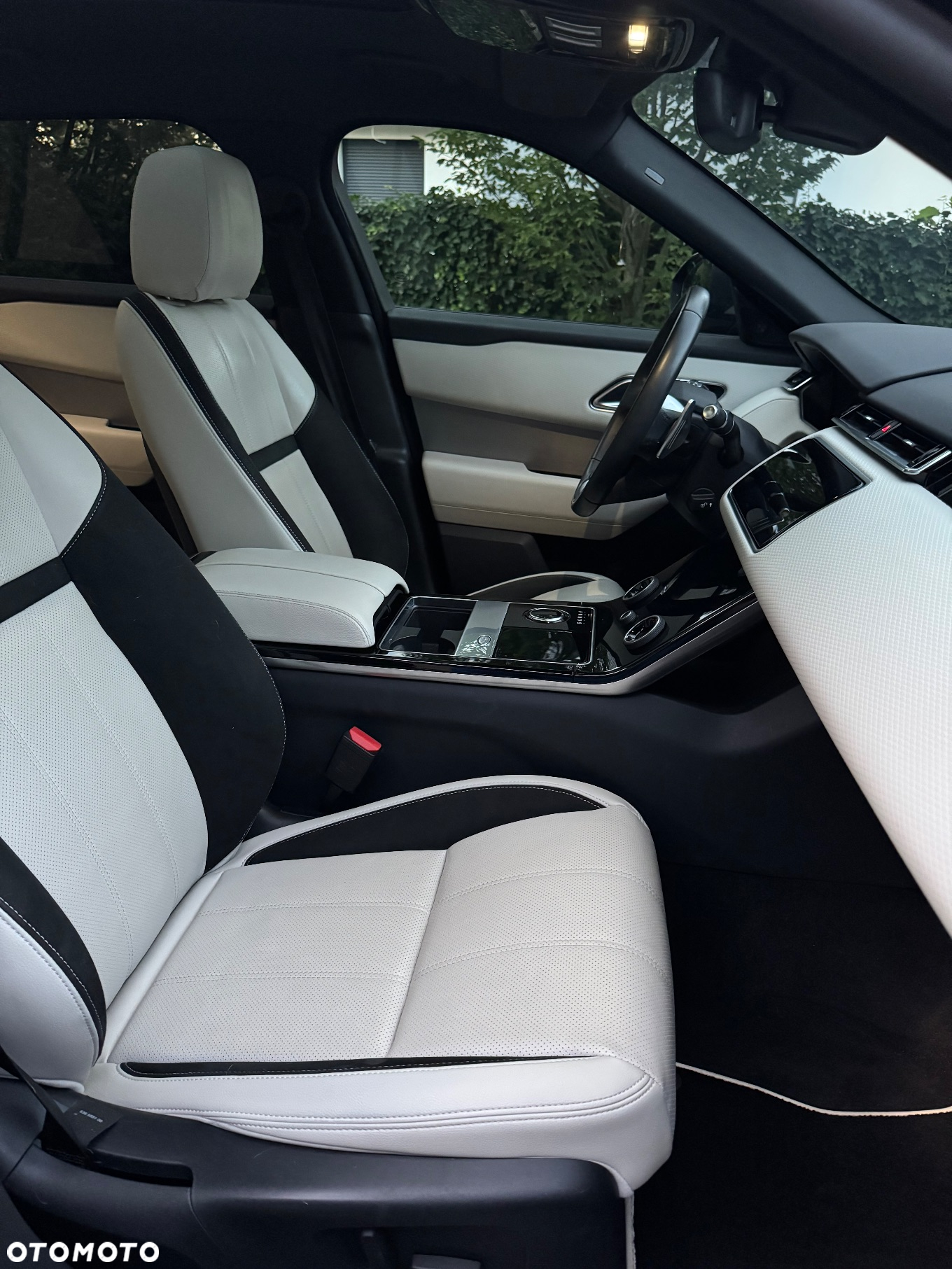 Land Rover Range Rover Velar 2.0 Si4 GPF R-Dynamic - 24