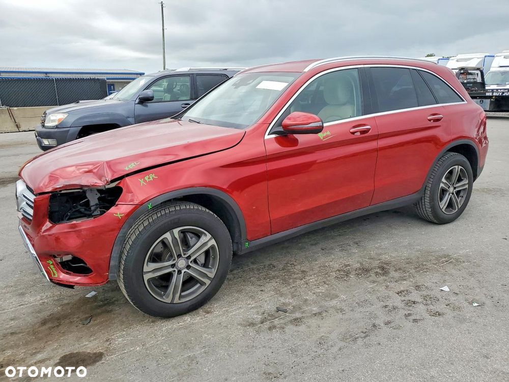 Mercedes-Benz GLC 300 4-Matic - 2