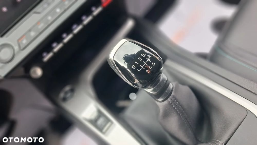 Peugeot 308 - 16