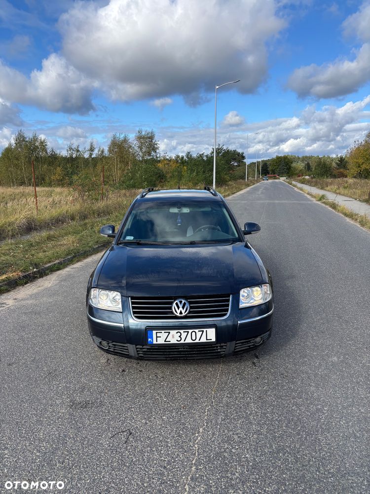 Volkswagen Passat 2004 photo 2