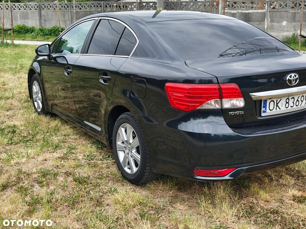 Toyota Avensis 1.8 Premium MS - 6