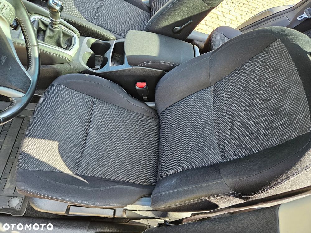Nissan Qashqai 1.2 DIG-T N-Connecta EU6 - 15
