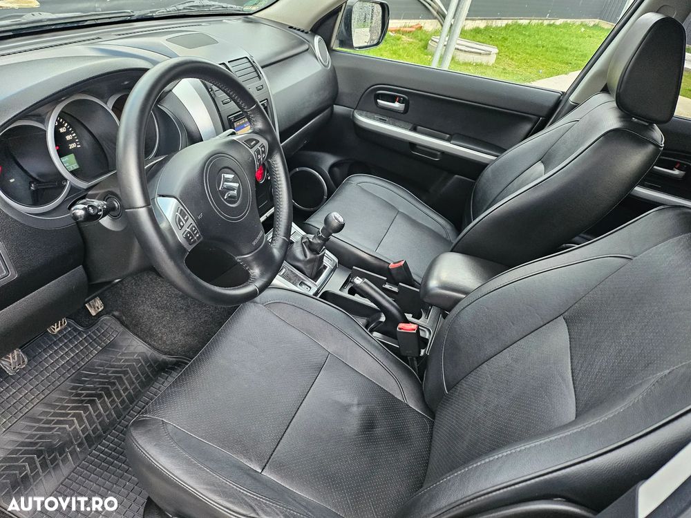 Suzuki Grand Vitara 1.9 DDIS JLX - 18