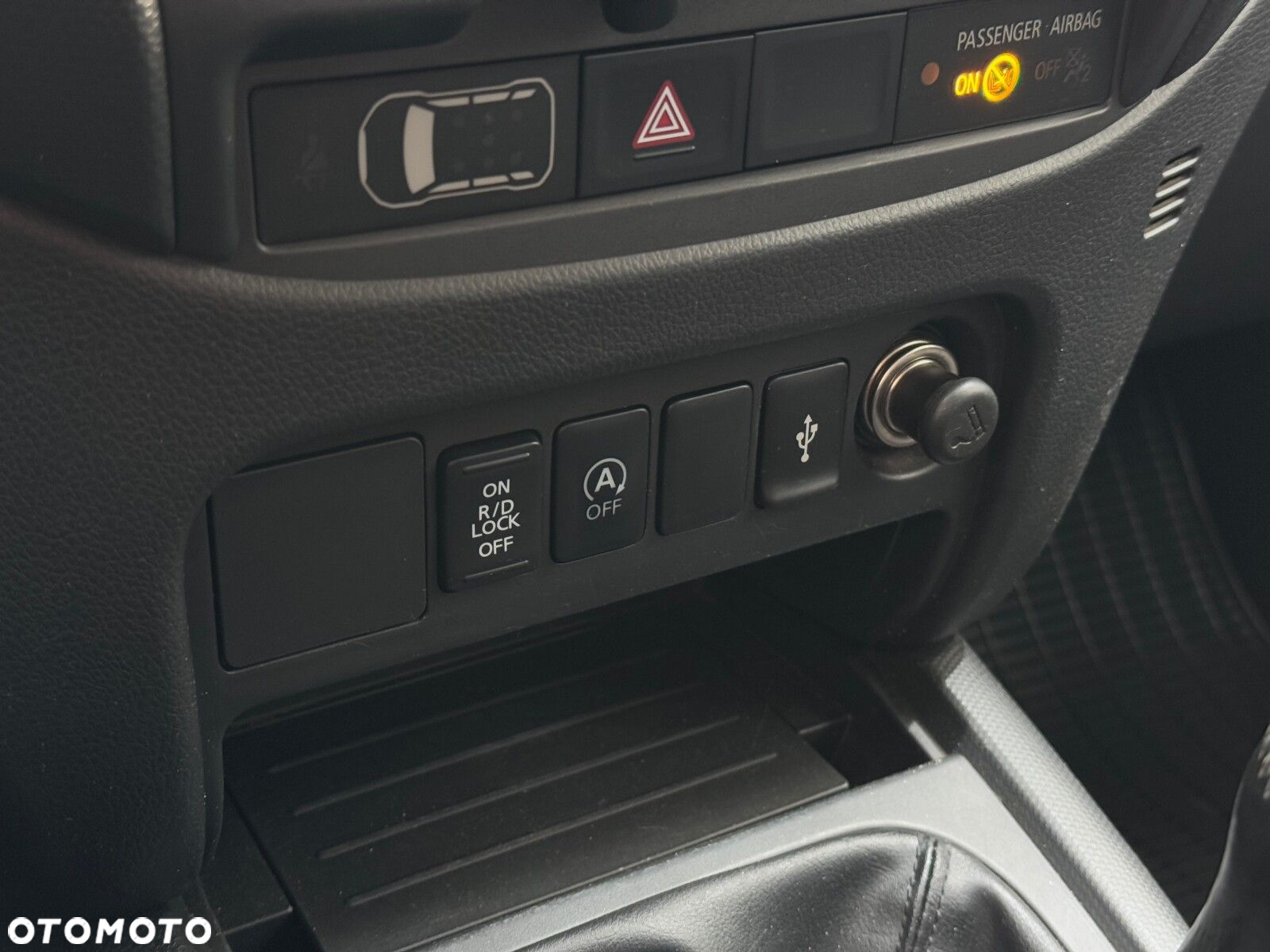 Mitsubishi L200 2.2 d DC Invite - 26