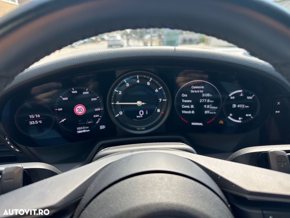 PORSCHE 911 2023 — imagine 12
