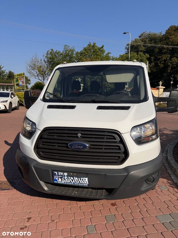 Ford Transit - 1