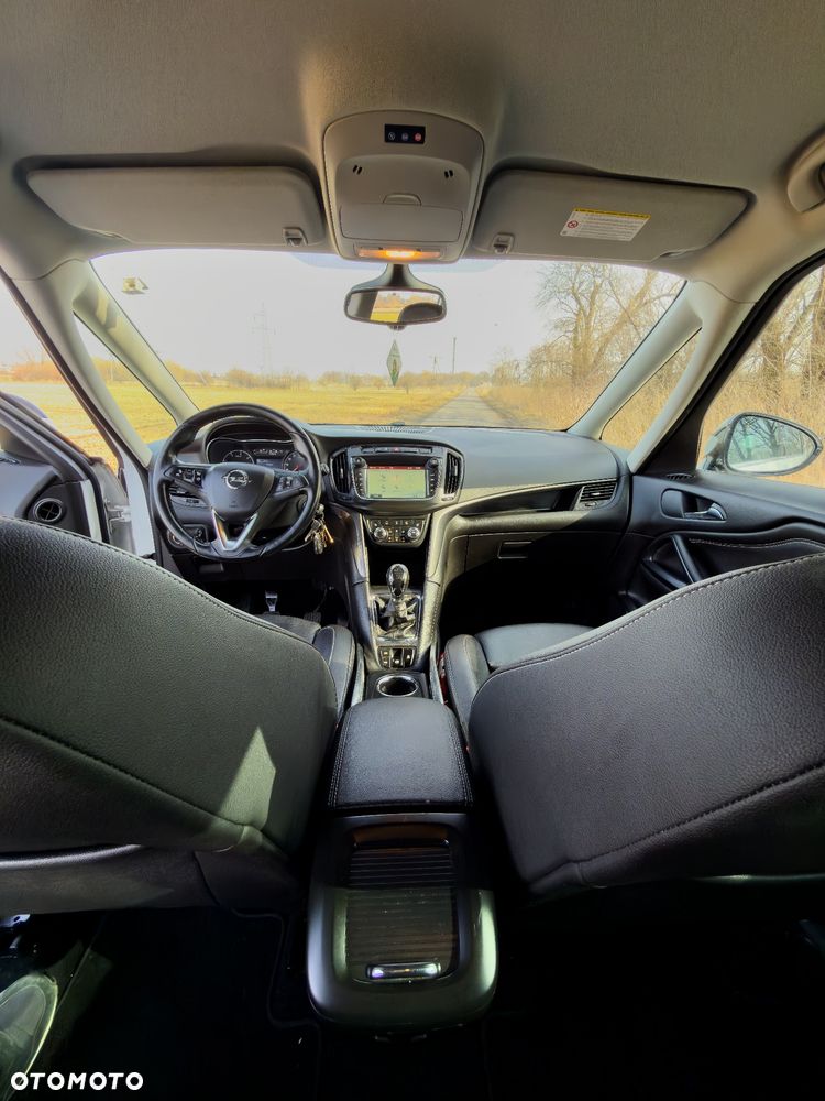 Opel Zafira - 4