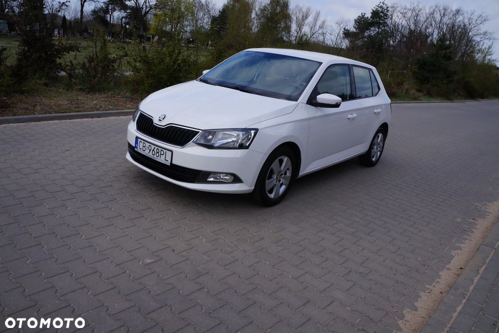 Skoda Fabia 1.0 Style Color - 21