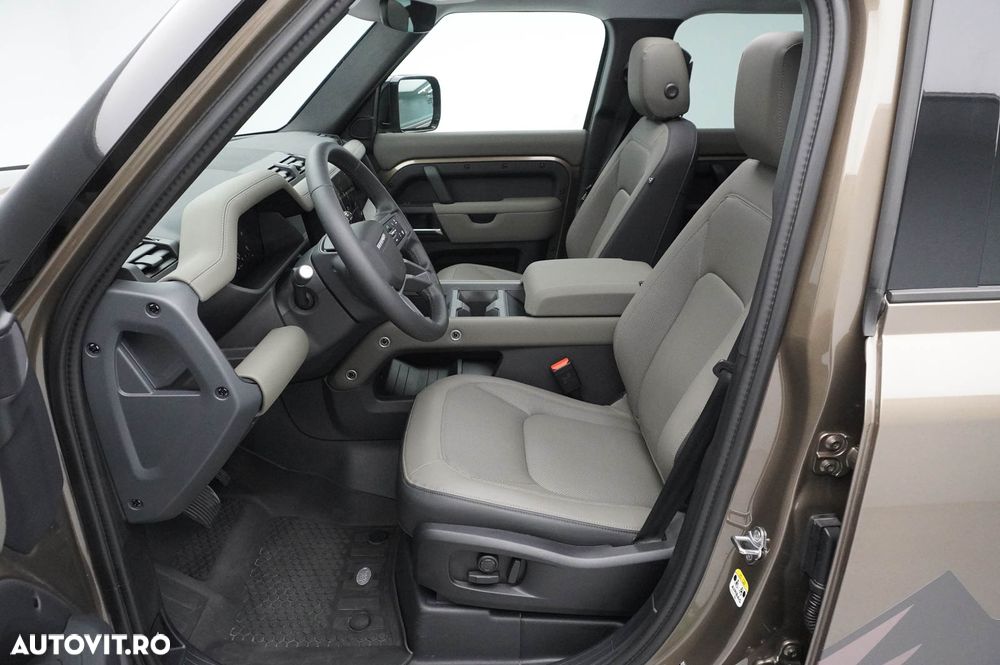 Land Rover Defender 110 3.0D 250 MHEV Hard Top X-Dynamic SE - 18