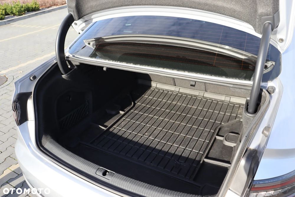 Audi A4 Limousine 2.0 TFSI quattro S tronic sport - 4