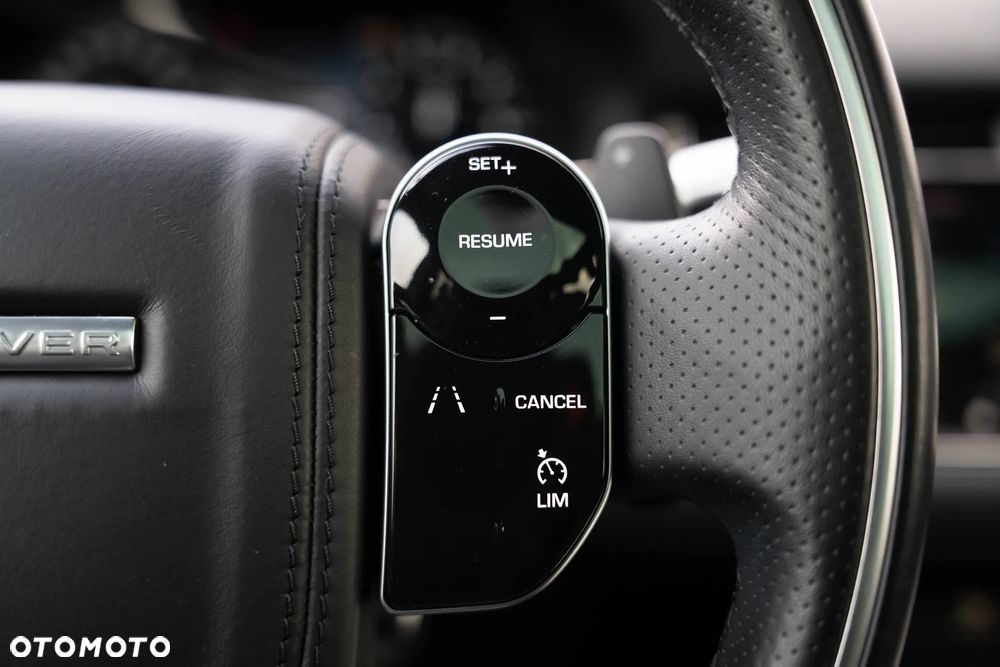 Land Rover Range Rover Evoque 2.0 P300 mHEV R-Dynamic SE - 10