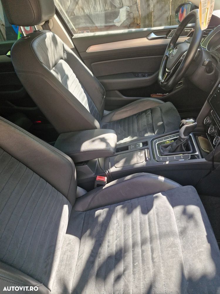 Volkswagen Passat 2.0 TDI DSG (BlueMotion Technology) Highline - 20