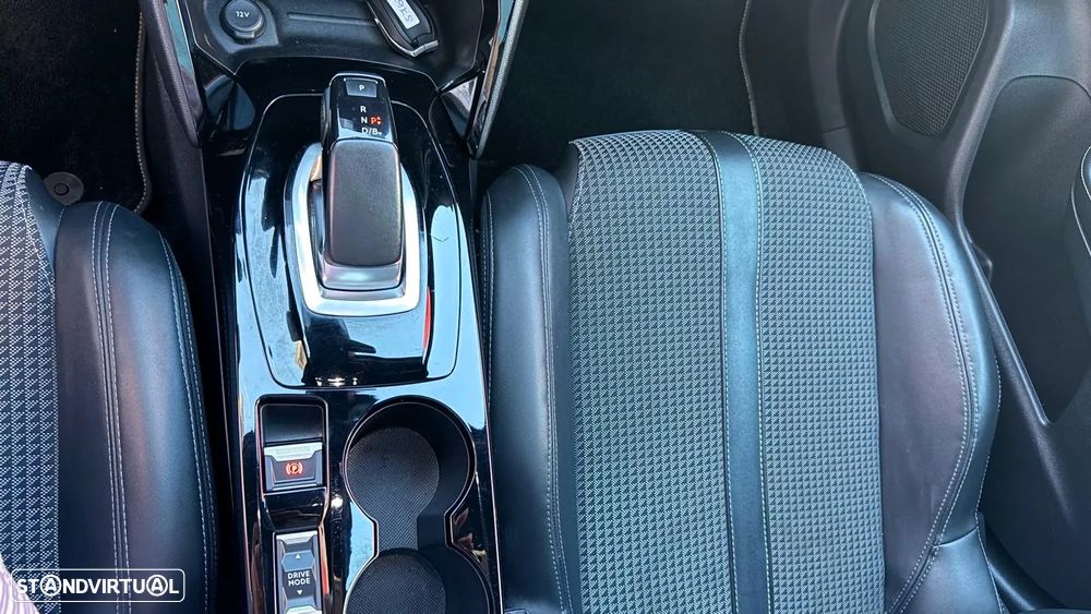 Peugeot e-2008 50 kWh GT Line - 20