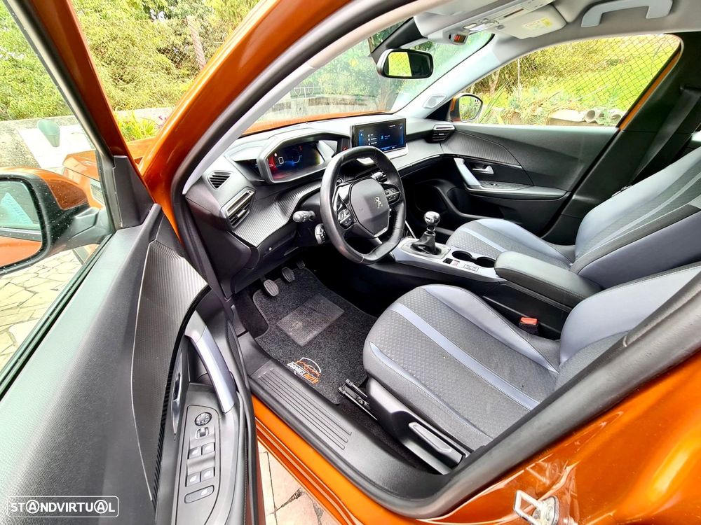 Peugeot 2008 PureTech 130 Allure Pack - 38