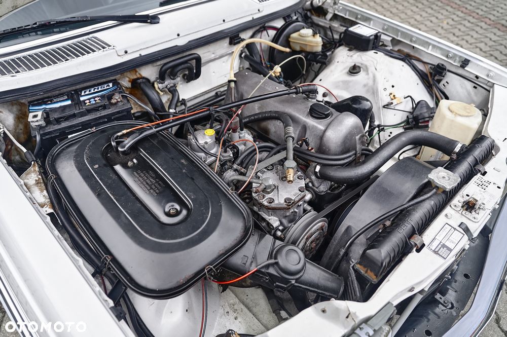 Mercedes-Benz W123 - 30