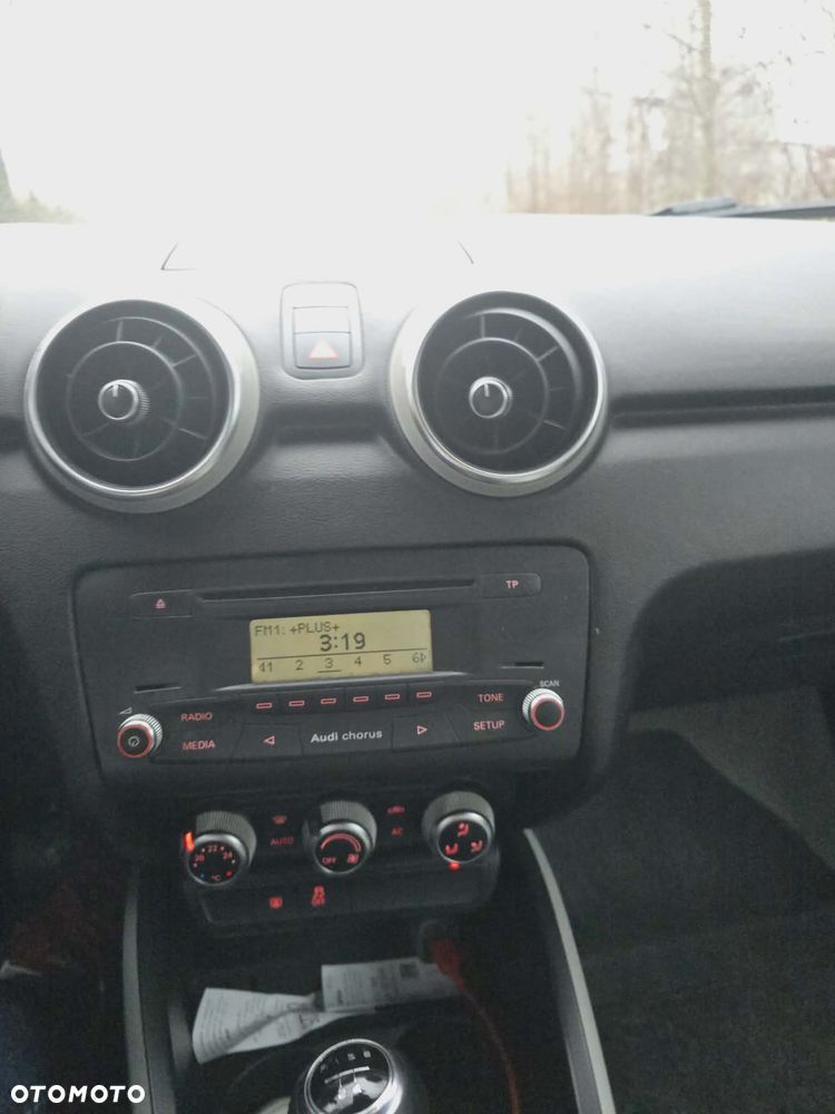 Audi A1 3-drzwiowe 1.6 TDI S line edition - 11