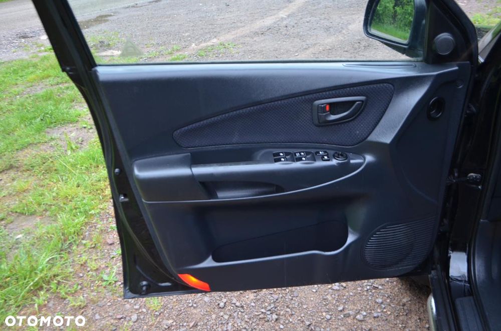 Hyundai Tucson 2.0 2WD GLS Style - 21