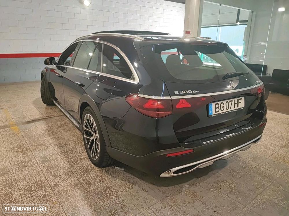 Mercedes-Benz E 300 de 4Matic All-Terrain - 3