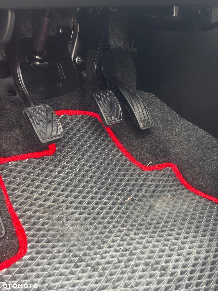 Suzuki Swift 1.2 Premium Plus - 15