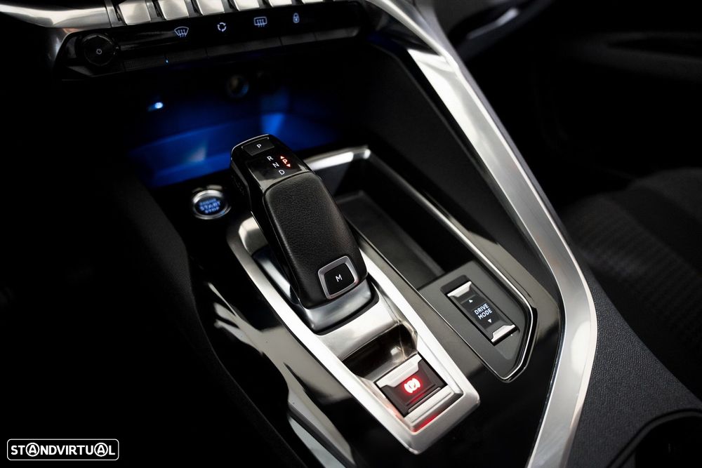 Peugeot 5008 1.2 PureTech Allure EAT8 - 8