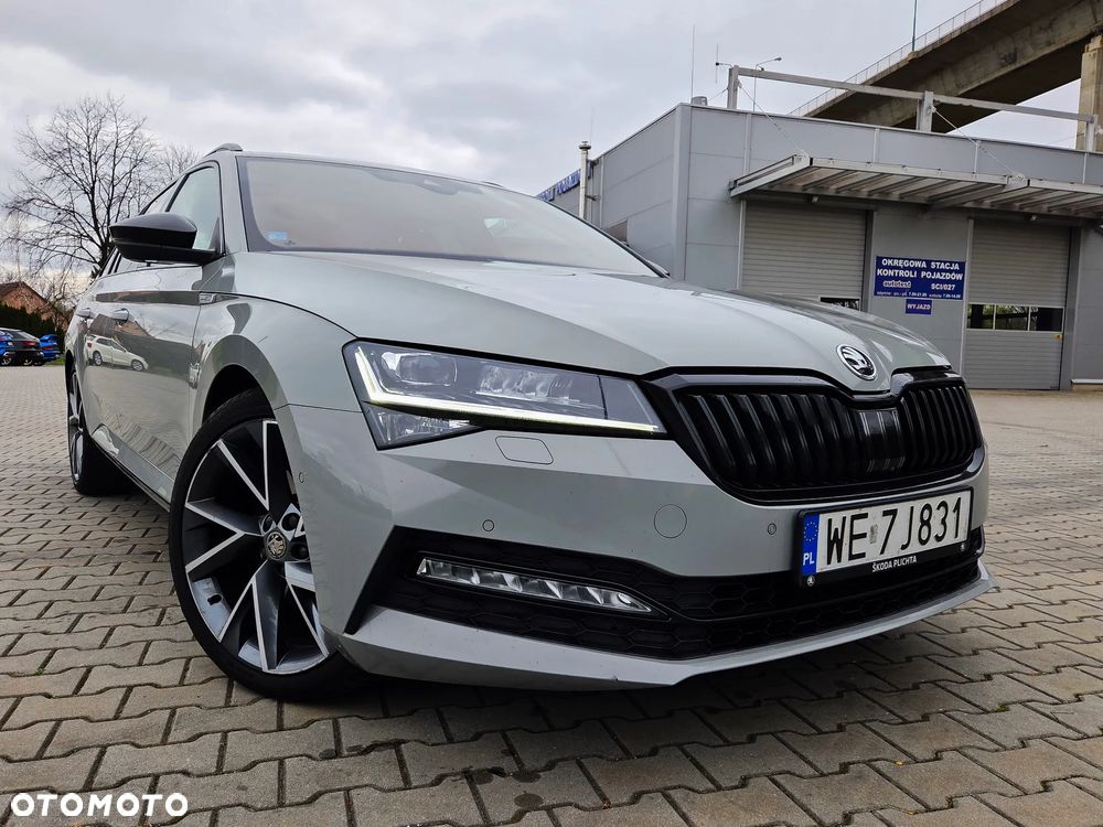Skoda Superb 2.0 TDI SCR Sportline DSG - 22
