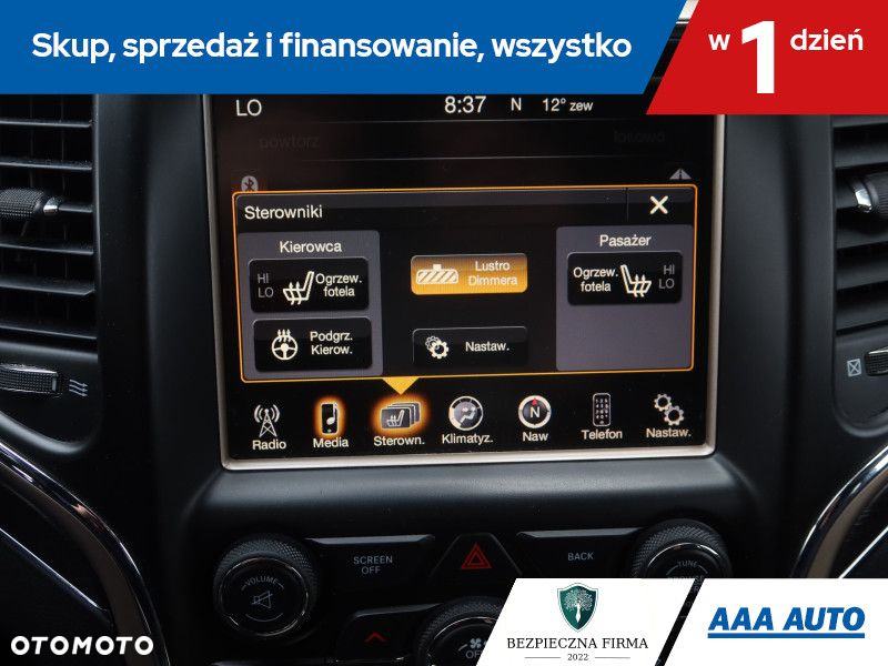 Jeep Grand Cherokee - 17