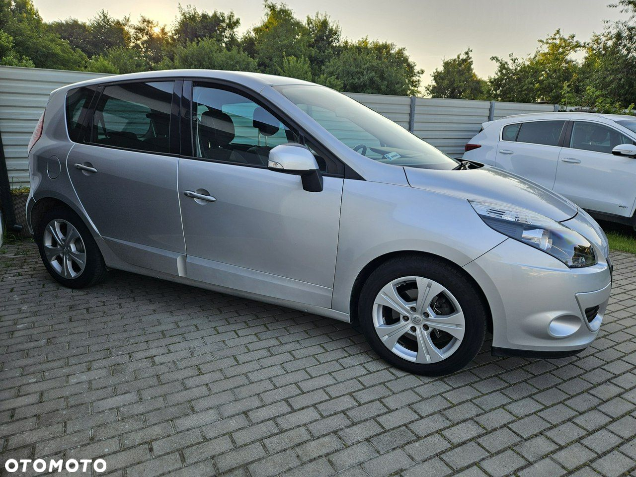 Renault Scenic 1.4 16V TCE Privilege - 20