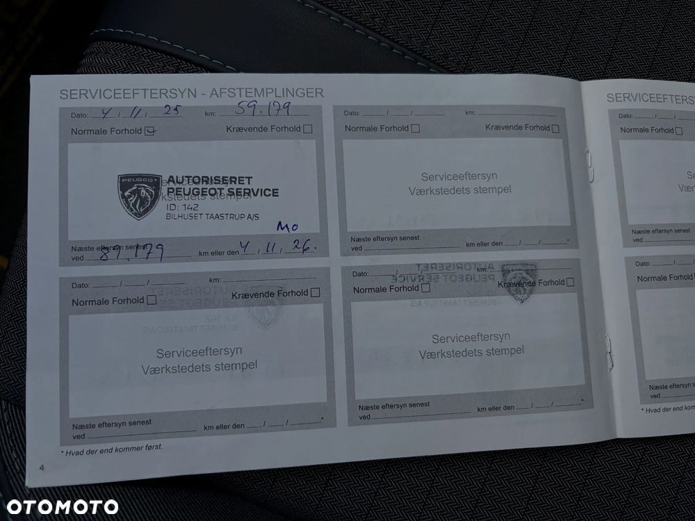 Peugeot 2008 1.2 PureTech Allure Pack S&S EAT8 - 40