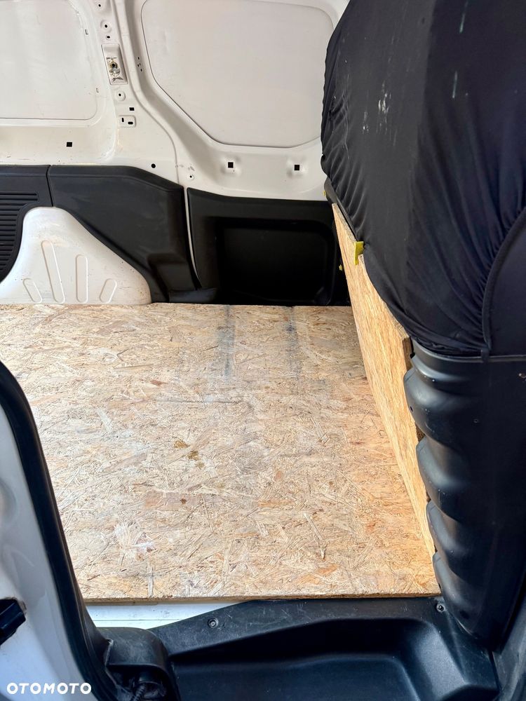 Peugeot Partner - 13