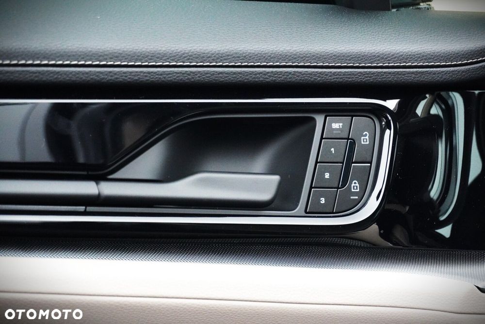 Porsche Panamera - 9