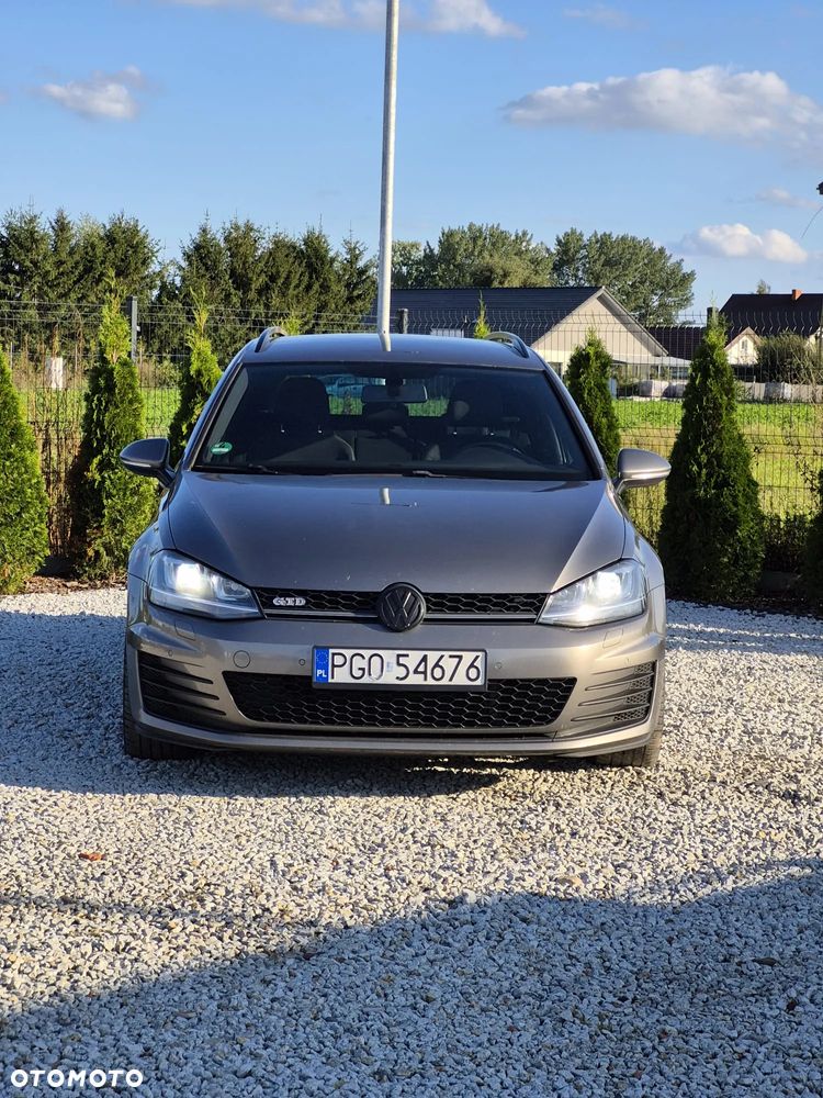 Volkswagen Golf - 7