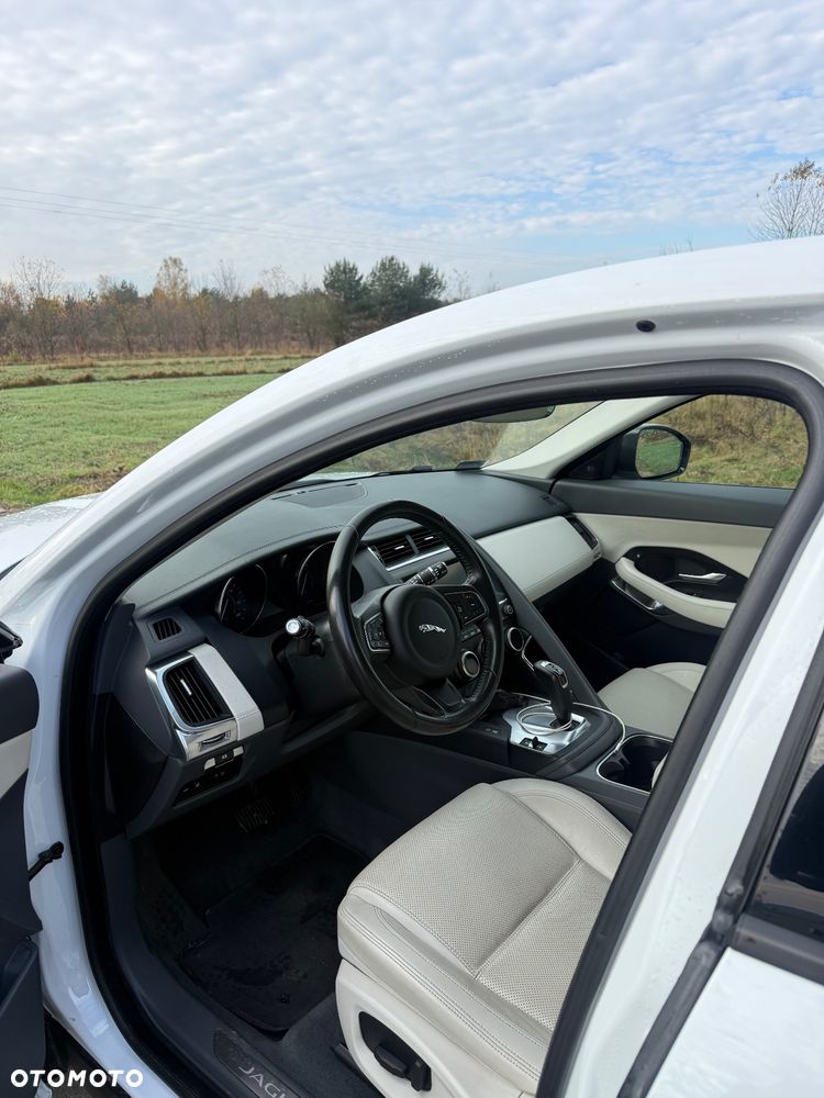 Jaguar E-Pace 2.0 i4D AWD - 7