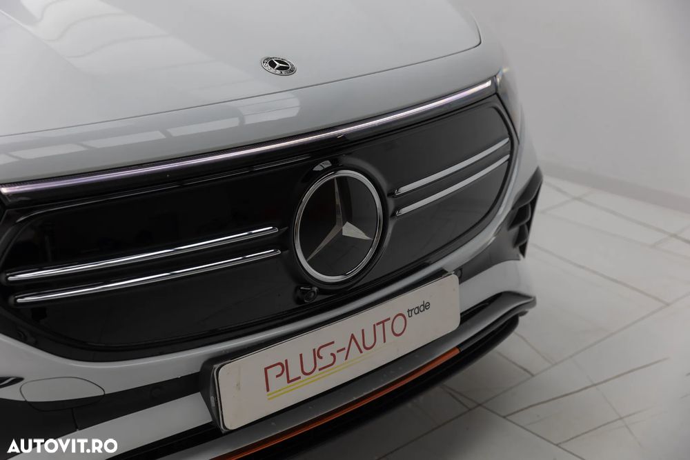 Mercedes-Benz EQA 300 4MATIC - 10