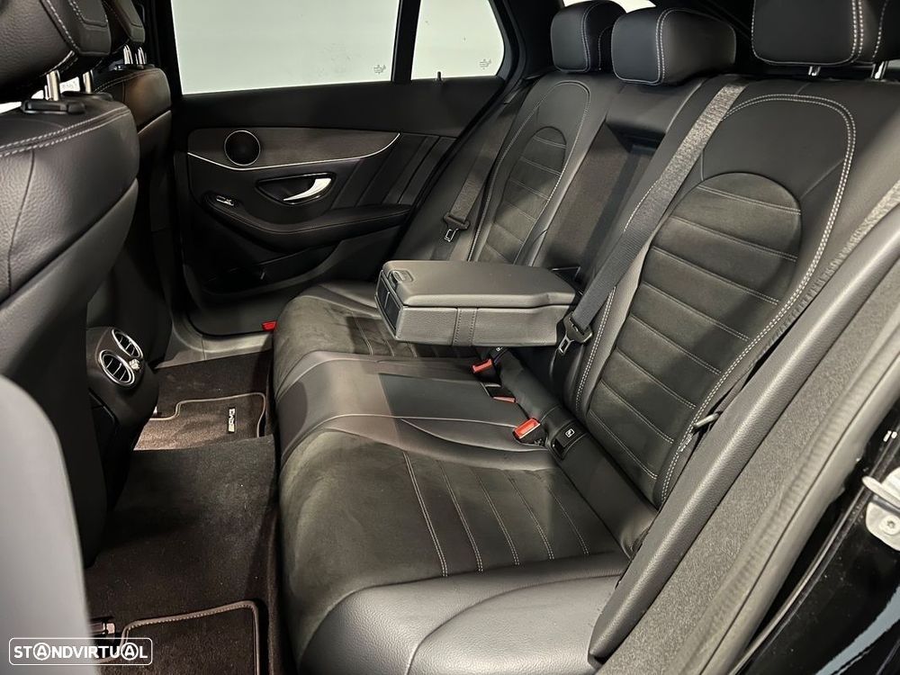 Mercedes-Benz C 300 de AMG Line - 21