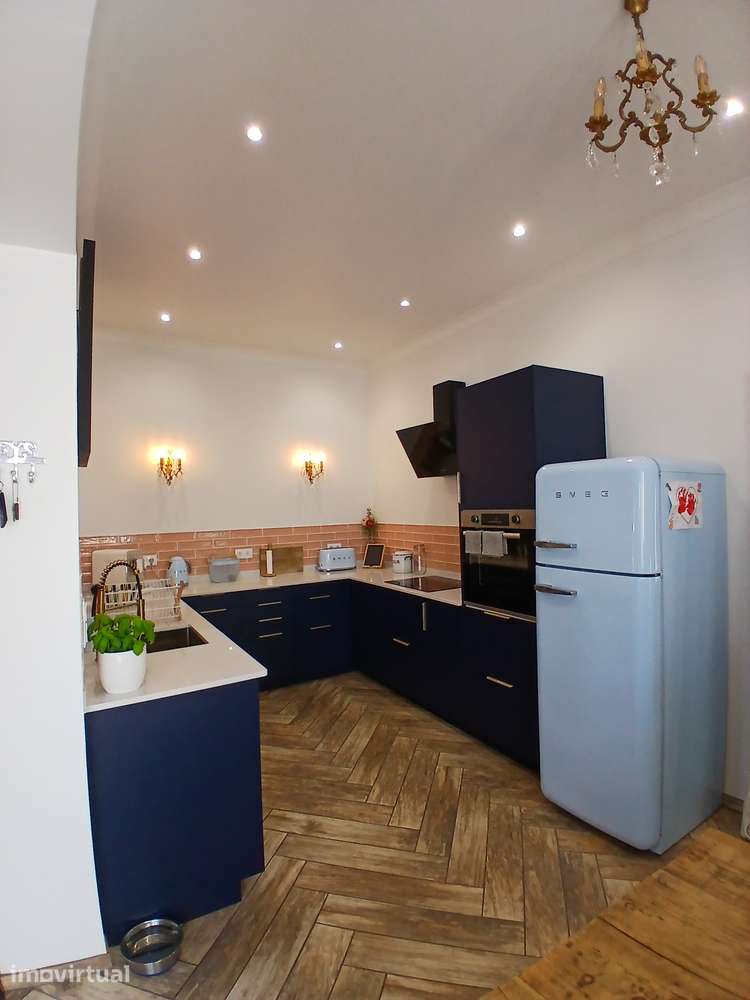 Renovated Traditional Townhouse With Large Garage & Annexe - Grande imagem: 2/30