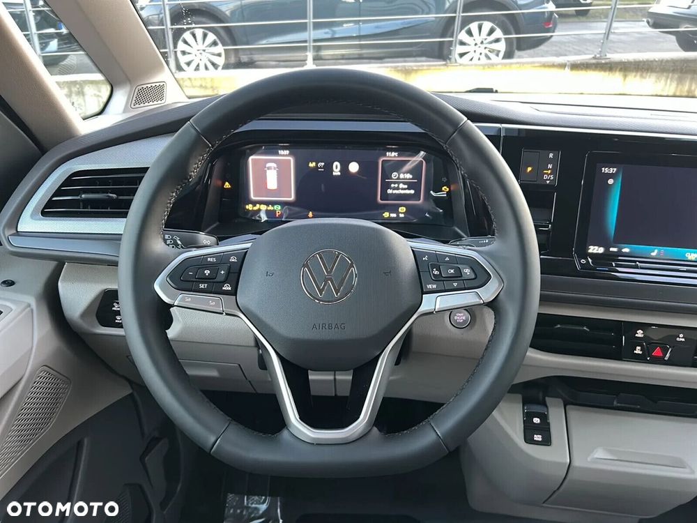 Volkswagen Multivan - 17