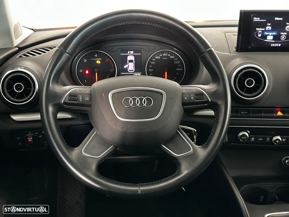 Audi A3 Sportback 1.6 TDI Advance Ultra - 20