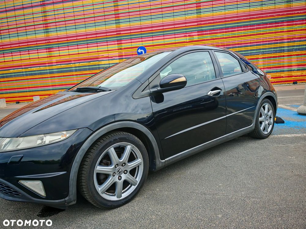 Honda Civic 1.8 Executive - 3