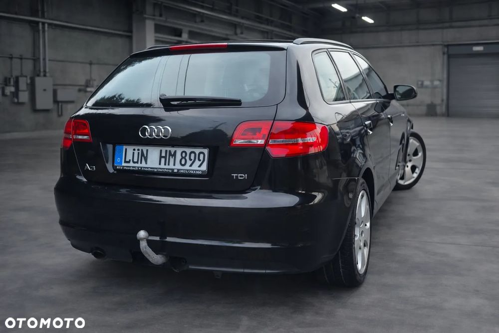 Audi A3 Sportback 2.0 TDI DPF quattro S line Sportpaket (plus) - 9