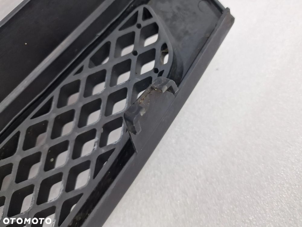 FORD FIESTA MK6 02- ATRAPA / GRILL PRZEDNI PRZÓD , NR 2S61-8200 / 2S61-8200-AGW , NR AUKCJI GL269 - 9