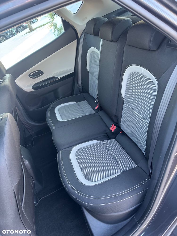 Kia Ceed 1.6 CRDi 128 Dream Team Edition - 10