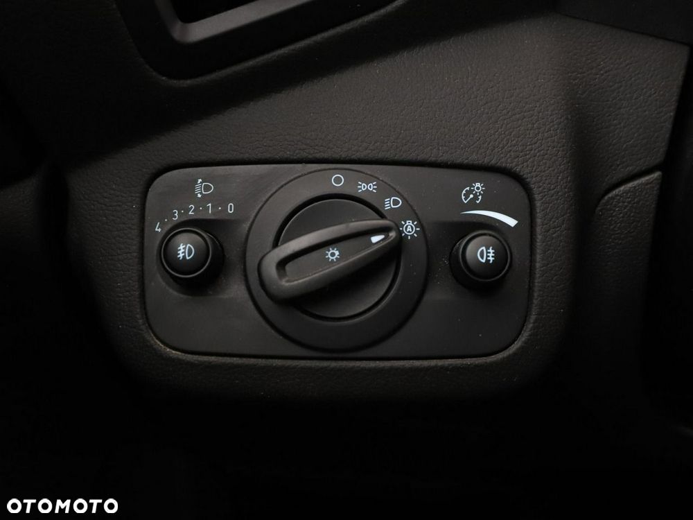 Ford Kuga 2.0 TDCi 2x4 Business Edition - 31