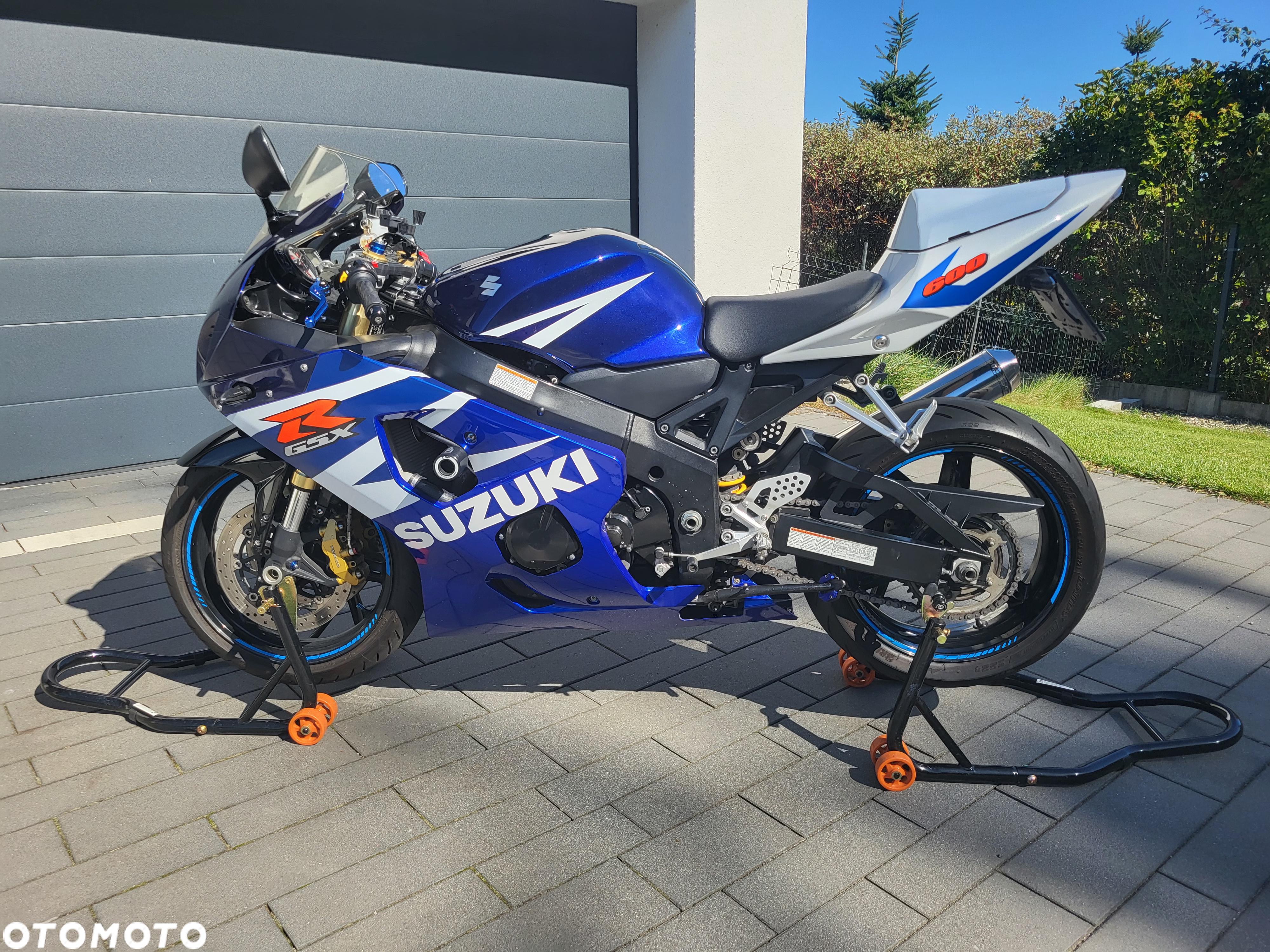 Suzuki GSX-R - 17