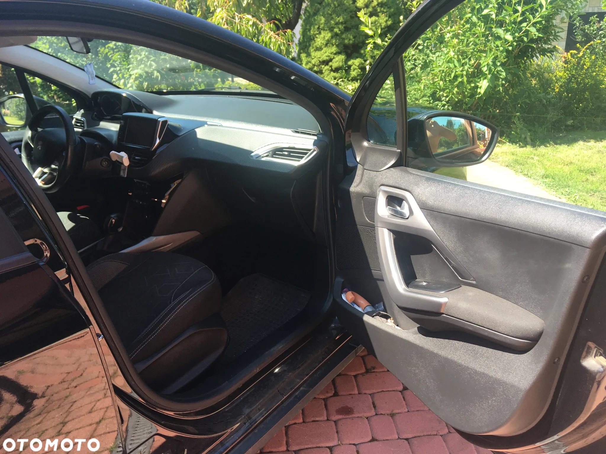 Peugeot 2008 1.2 Pure Tech Style - 7