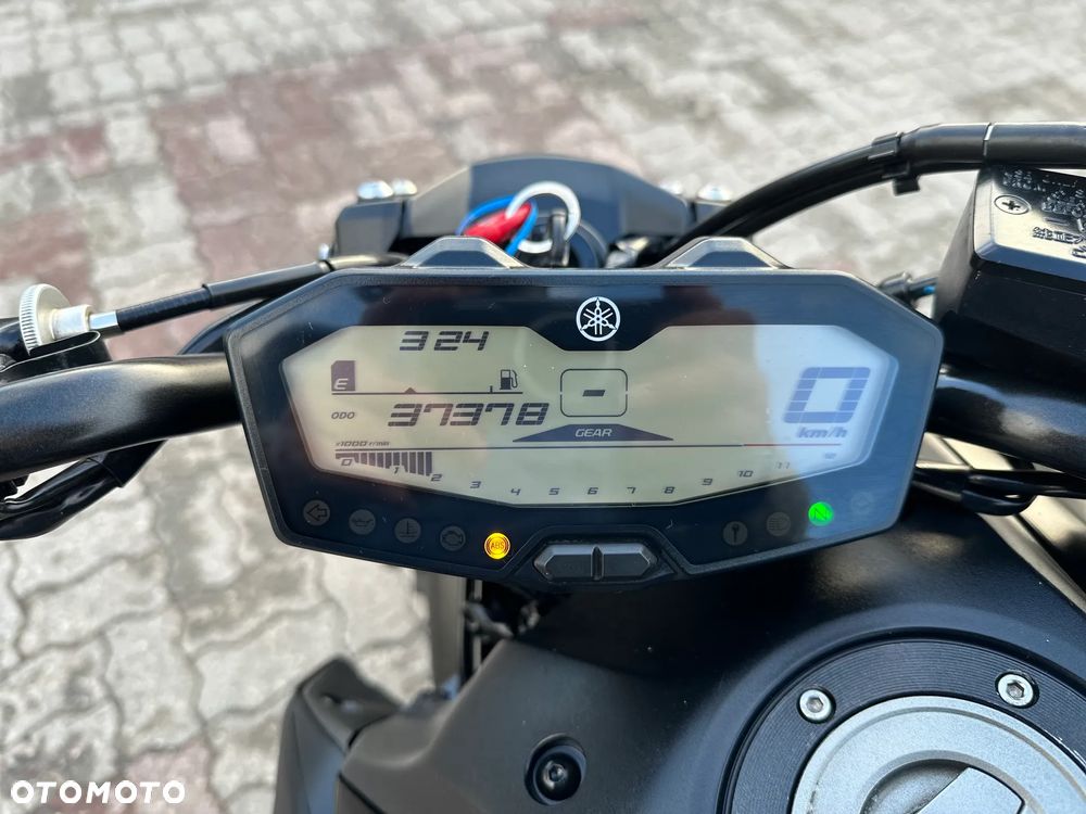 Yamaha MT - 17