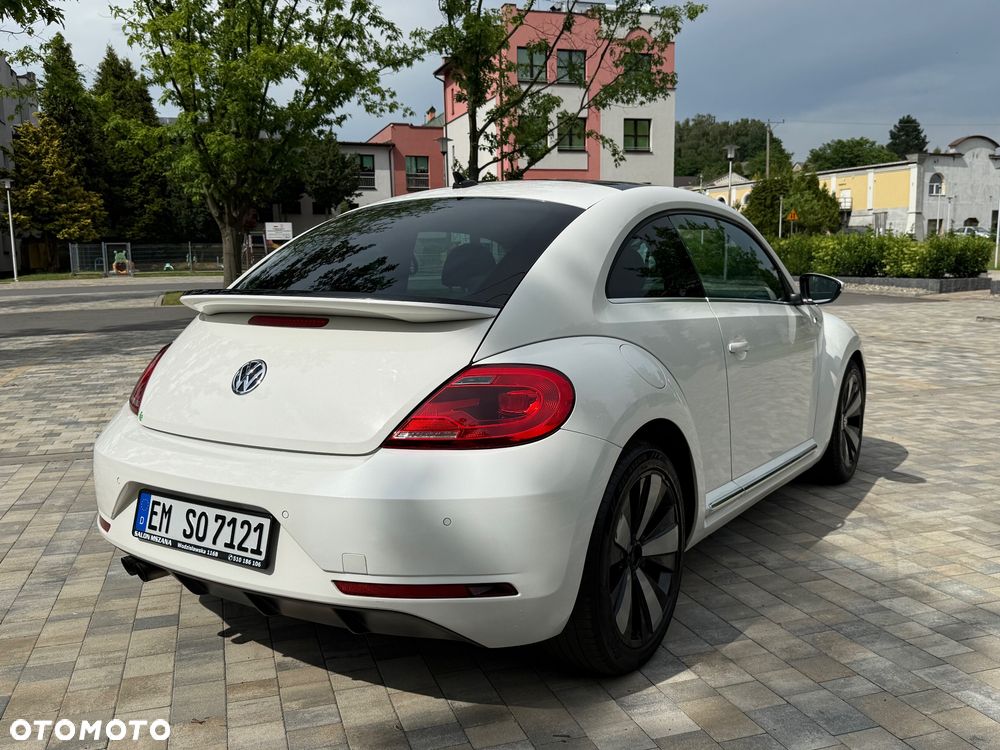 Volkswagen Beetle 2.0 TDI DPF Sport - 4