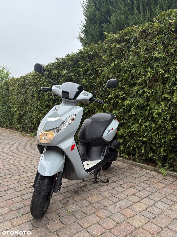 Peugeot Kisbee - 3