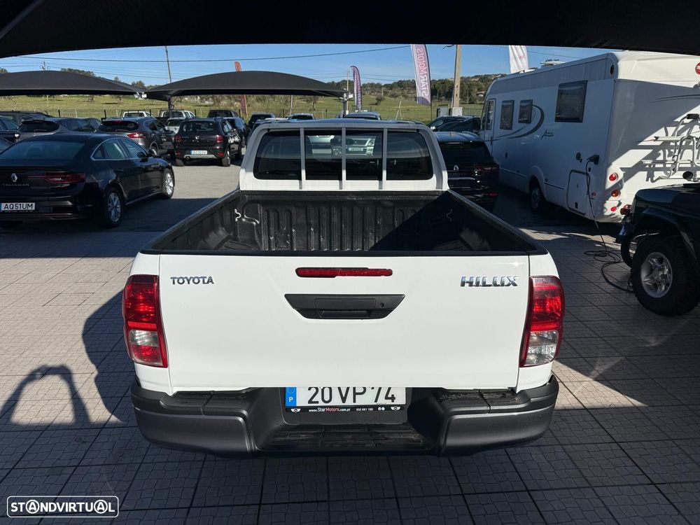 Toyota Hilux - 8