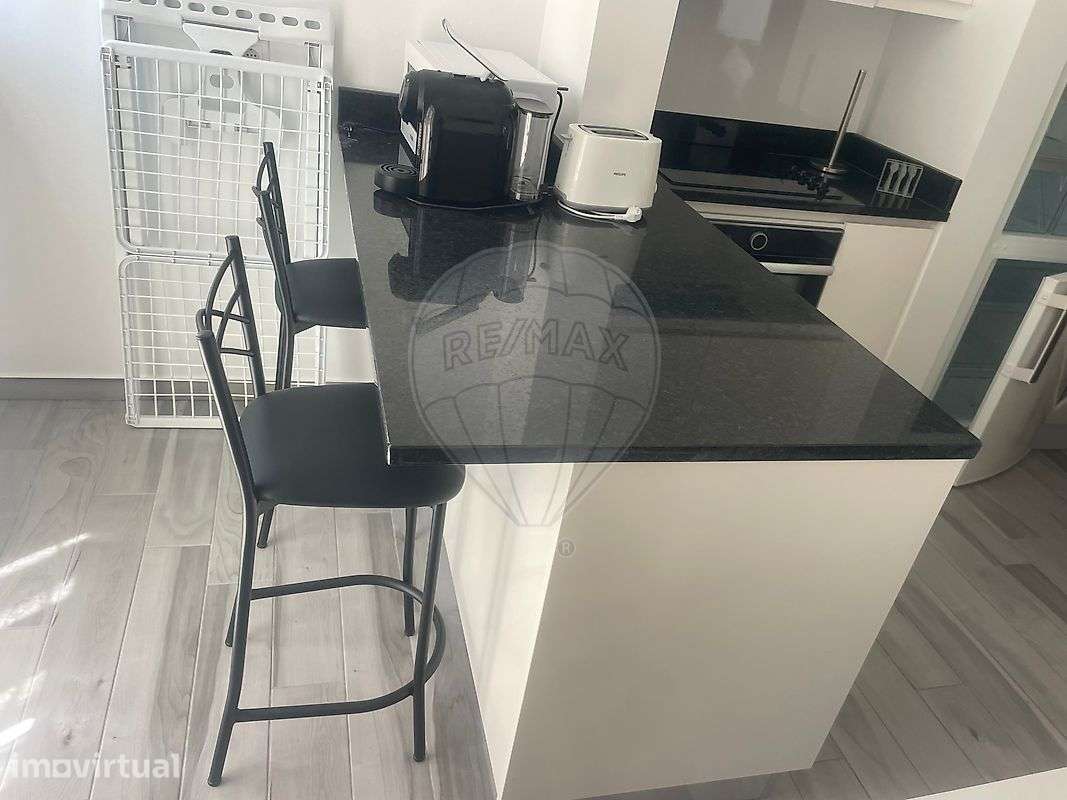 Apartamento T1 para arrendamento - Grande imagem: 2/16